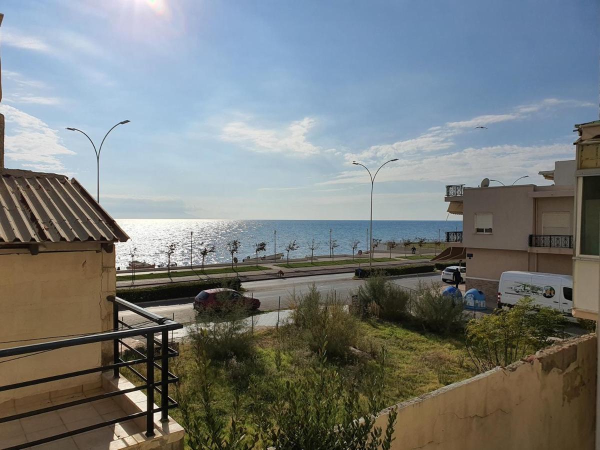 Theos Apartment Alexandroupoli Exterior foto
